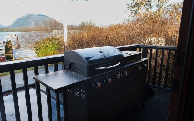 Secluded Oceanfront - Upstairs
