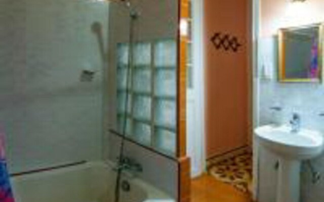 Yamila House