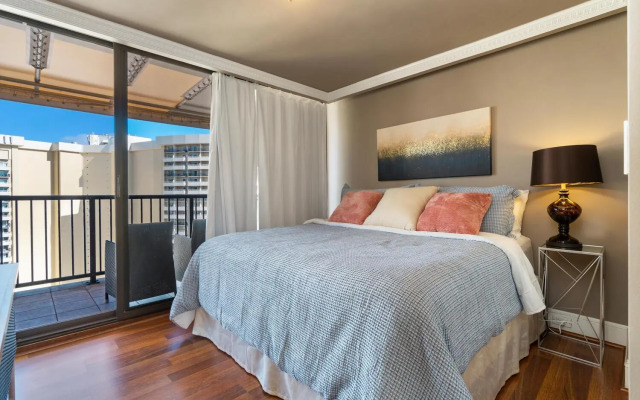 Oceanview Penthouse Suite