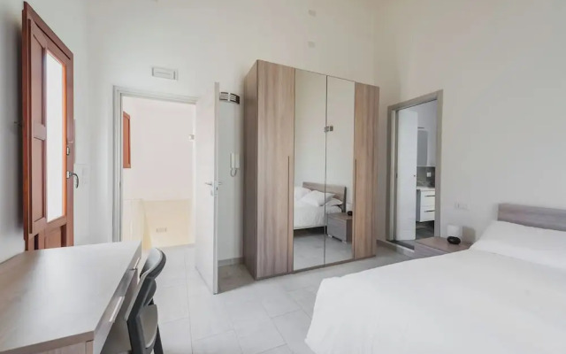 Modern duplex with balcony