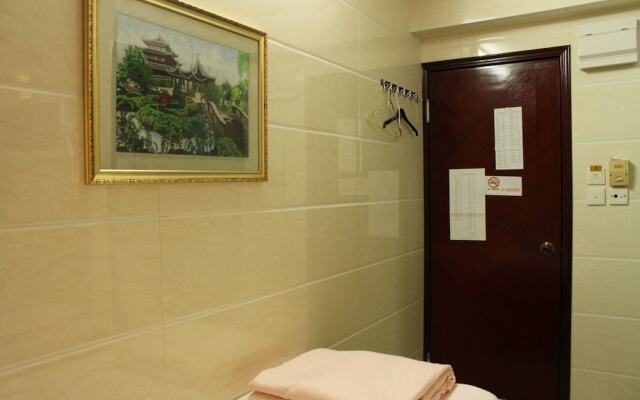 Las Vegas Guest House Carlton Group Of Hostels