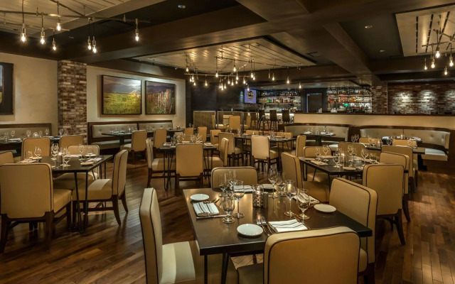 Golden Nugget Hotel & Casino Lake Tahoe