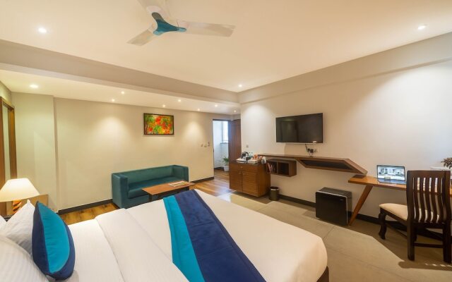 Royal Ace Boutique Hotel