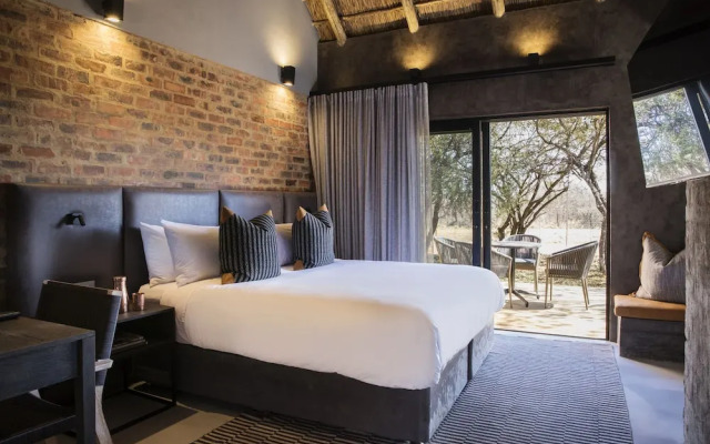Nako Safari Lodge