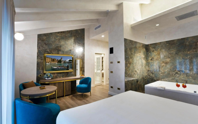 Vip's Motel Luxury Accommodation & Spa