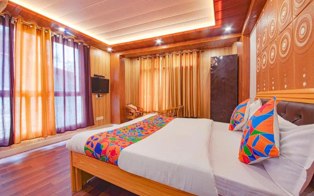 FabHotel Sapphire