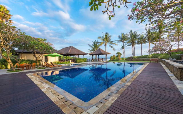Nirwana Villa Estate