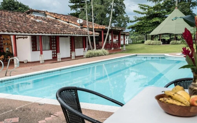 Finca Hotel El Rosario