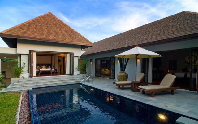 Villa Kama by Holiplanet