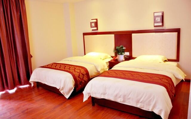 Hechi Bamalongjun House Hotel