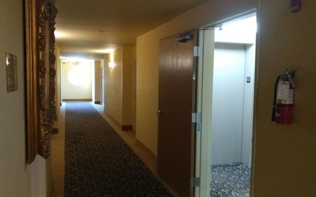 Palace Inn Suites Lincoln City