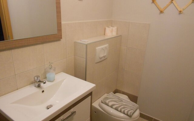 Apartments Modrina