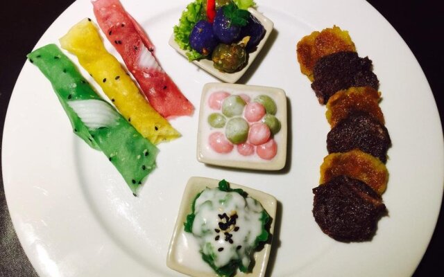 Baan Phangnga Beds and Bakery