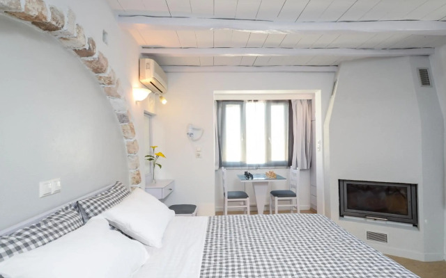 Santa Katerina Studios & Apartments