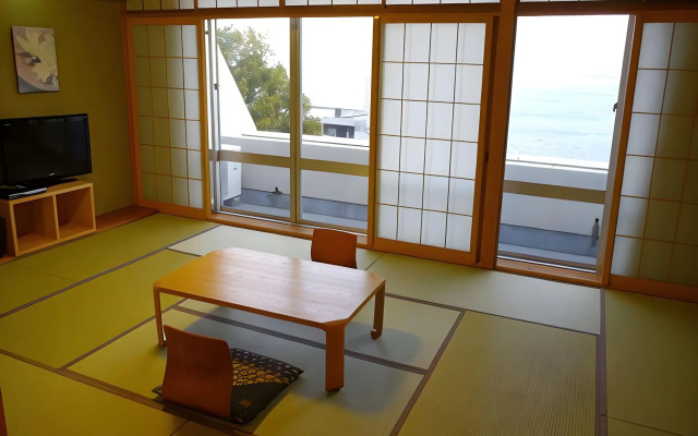 Breezbay Seaside Resort Atami – Guest Rooms – Atami