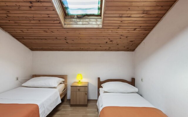 Simplistic Apartment in Vir With Barbecue