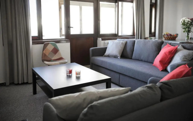 Modern 2 Bedroom Apartment Next To Metro - Marousi