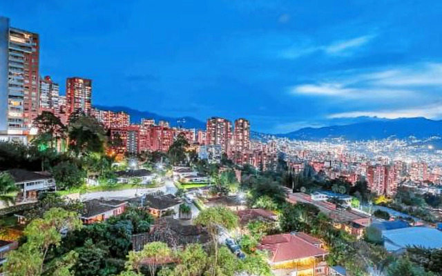 Exquisite 3BR Retreat -the Heart of Medellinn Col