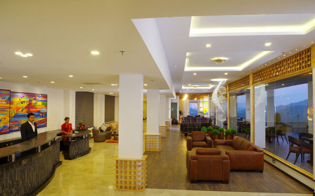 The Panoramic Getaway