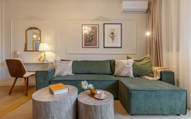 Maison Elysee - An Elegant Apartment in Piata Romana