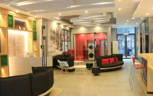 Ibis Hotel (Chengdu Pengzhou Wangyuli Branch)