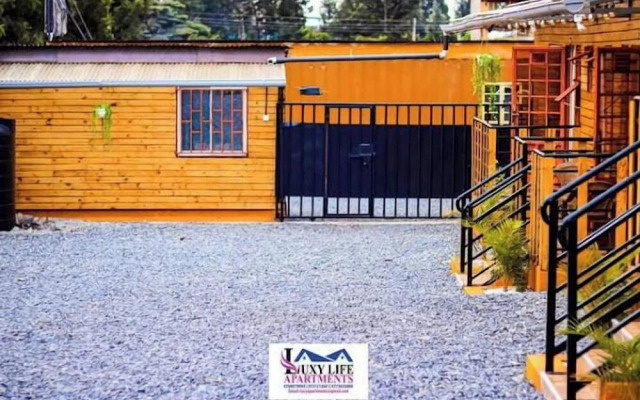 Lux Suites Luxylife Studios Kenol