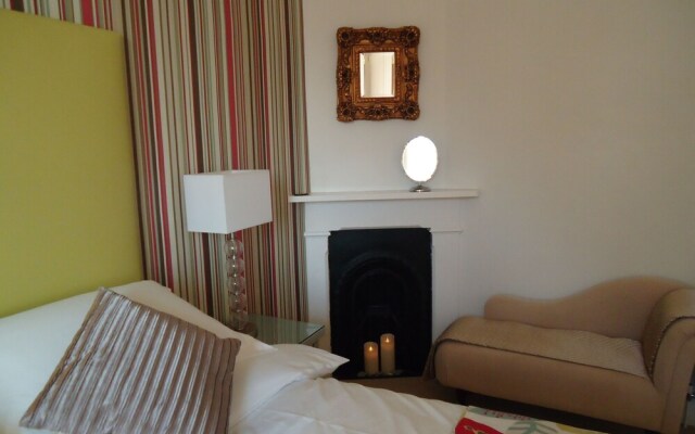 Westwell Hall