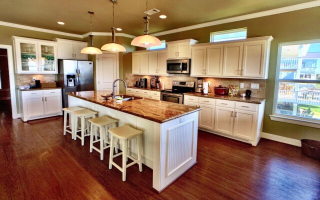 Beachy Keen - 3 Br Home