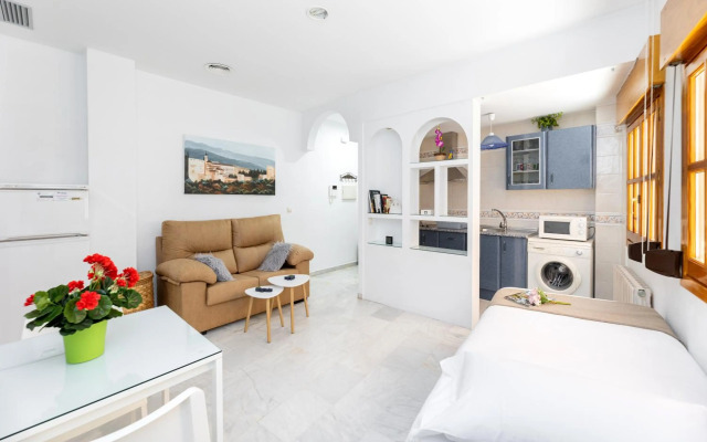 APARTAMENTO CENTRO NUEVA DE LA VIRGEN 2+free parking