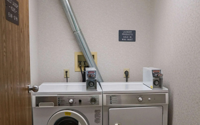 Quality Inn & Suites Watertown near Prairie Lakes Ice Arena