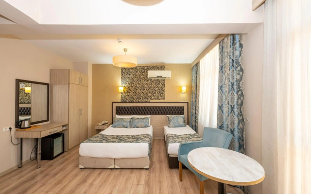 Tugra Hotel