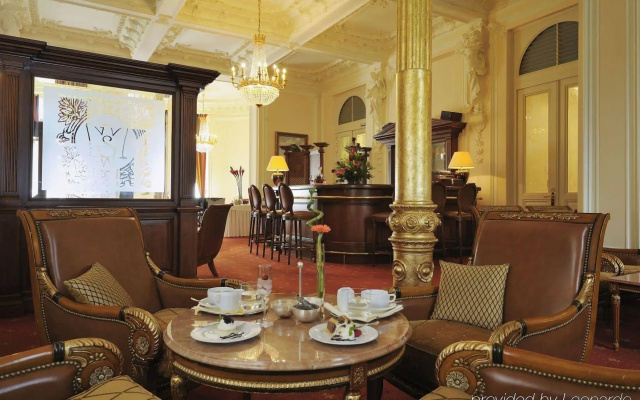 Savoy Westend