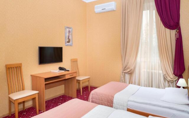 Hotel Lermontovskiy