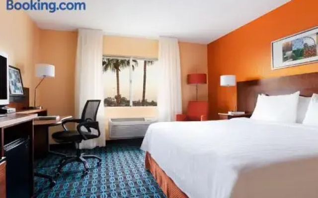 Fairfield Inn & Suites Phoenix Airport