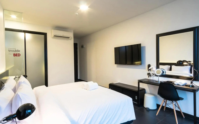 Bed Chiangmai Gate Hotel