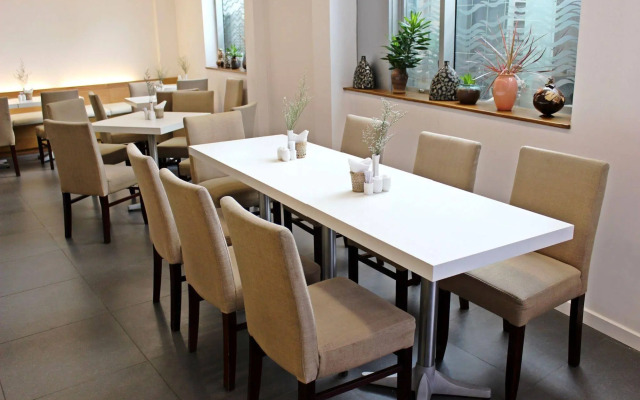 Liberty Hotel Saigon Greenview