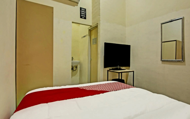 Oyo 91268 Homestay Bu Erma Syariah