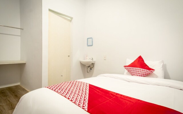 835 Metropolitan Home Stay