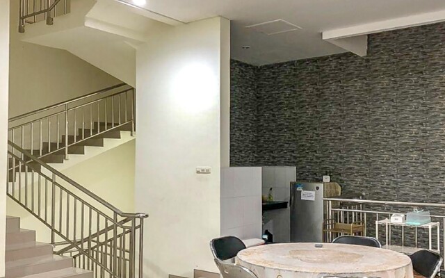 RedDoorz Syariah near Kenjeran Park