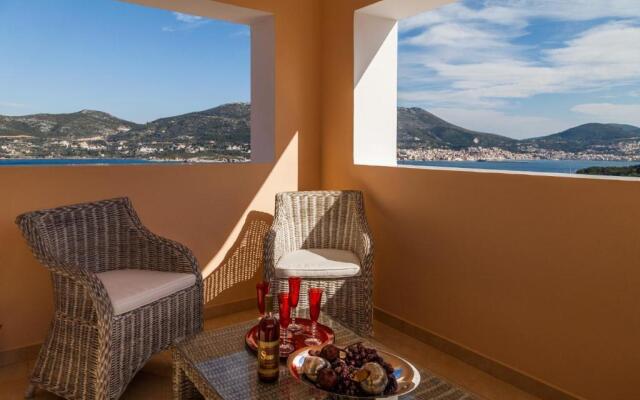 Grand View Villas