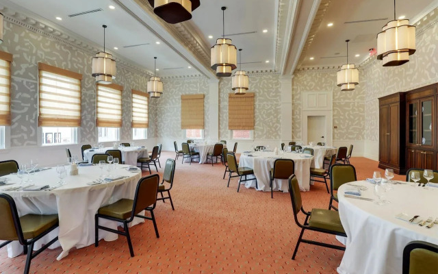 Trilogy Hotel Montgomery, Autograph Collection