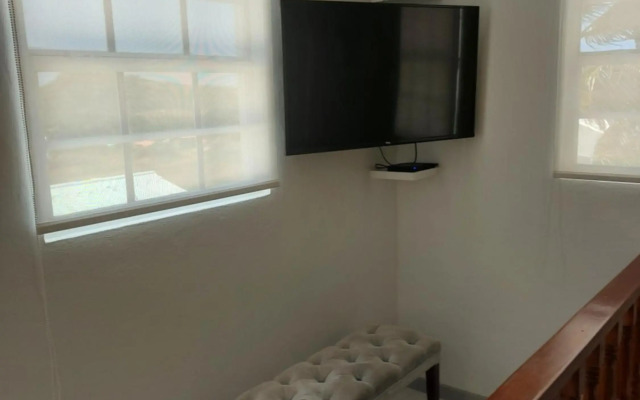 Villa Raven`s Paradise (Gris)