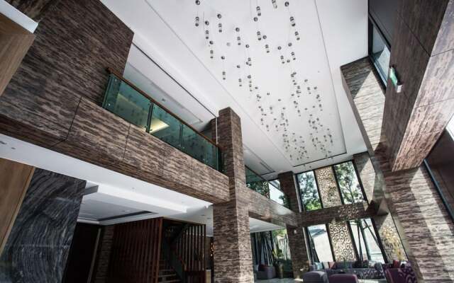 Imperial Dynasty Exquisite Hotel