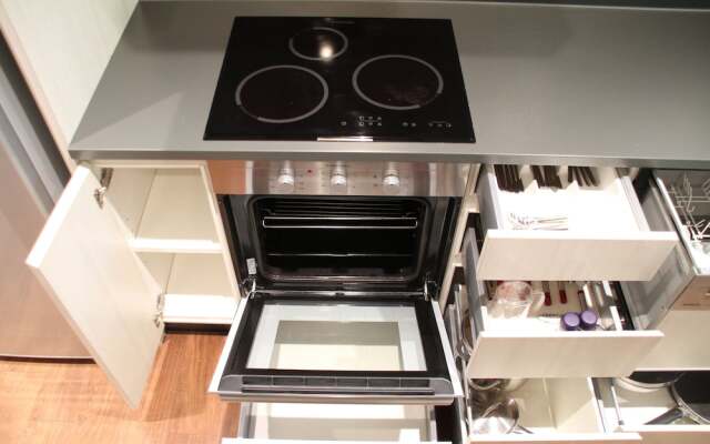 The Ridge Hotel & Apartments