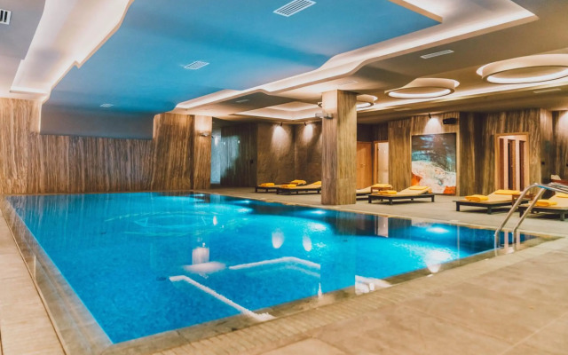 Emerald Hotel Pristina, Kosovo