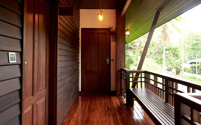 Samoeng Center