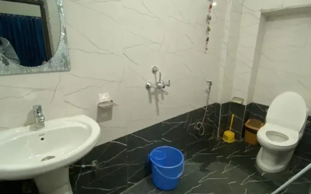 Blue Eye Hostel