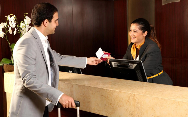 Raouche Arjaan by Rotana Hotel