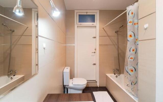 Easo Apartment by People Rentals