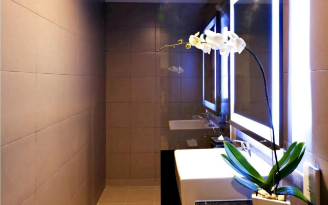 Euphoria Hotel